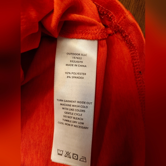 Eddie Bauer Lighweight Hoodie - Picture 5 of 5